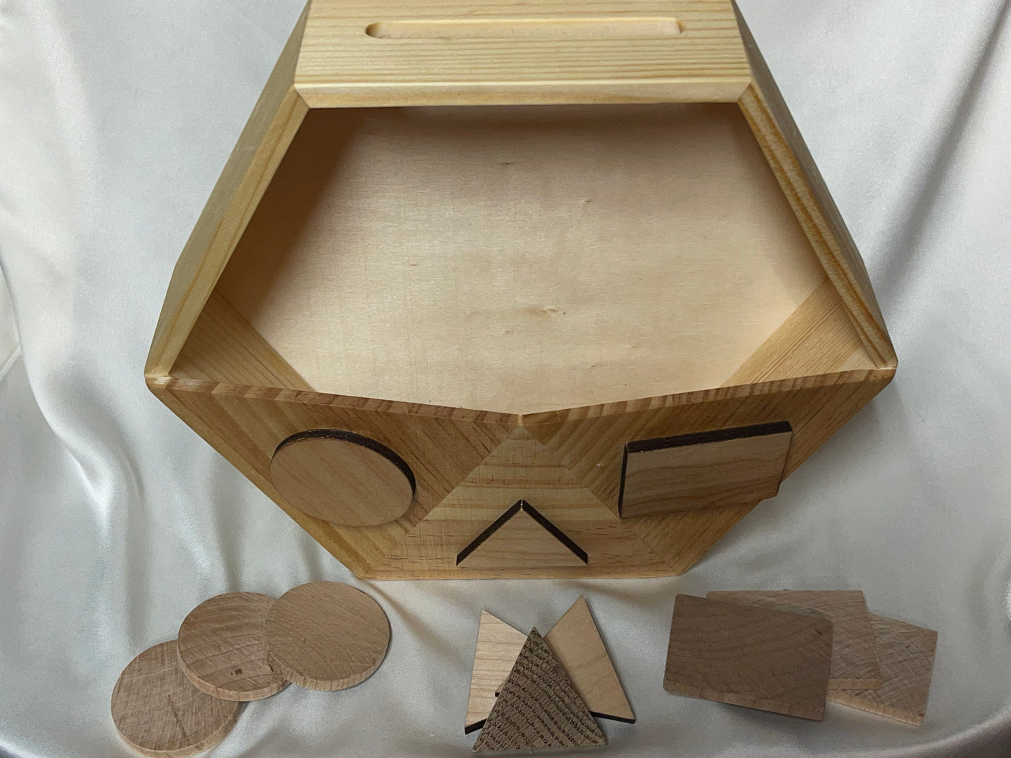 Shape & Slot Hexagon Box